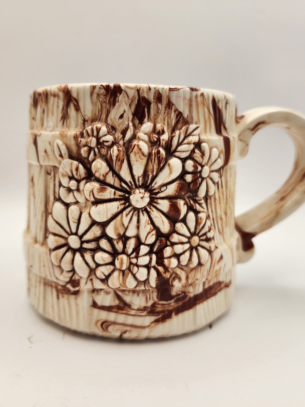 Vintage‎ Floral Embossed Mug Brown Marble Design North Pole Alaska Souvenir